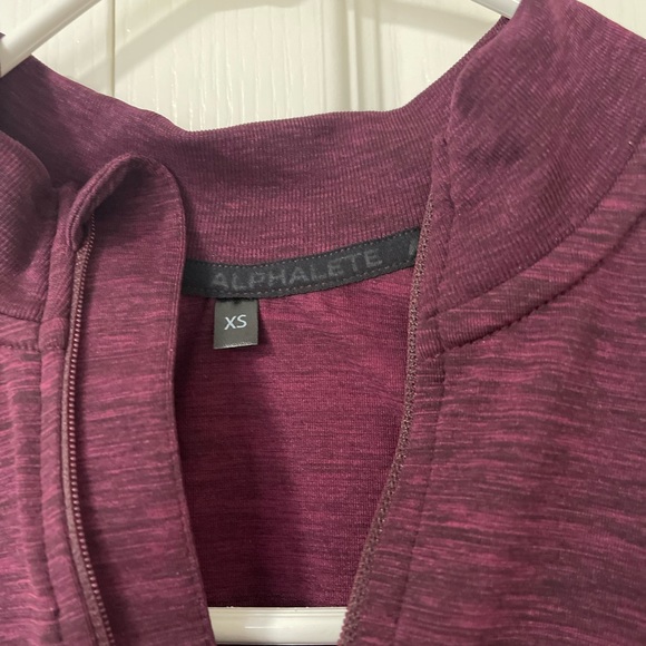 Alphalete amplify seamless pullover - Picture 6 of 7